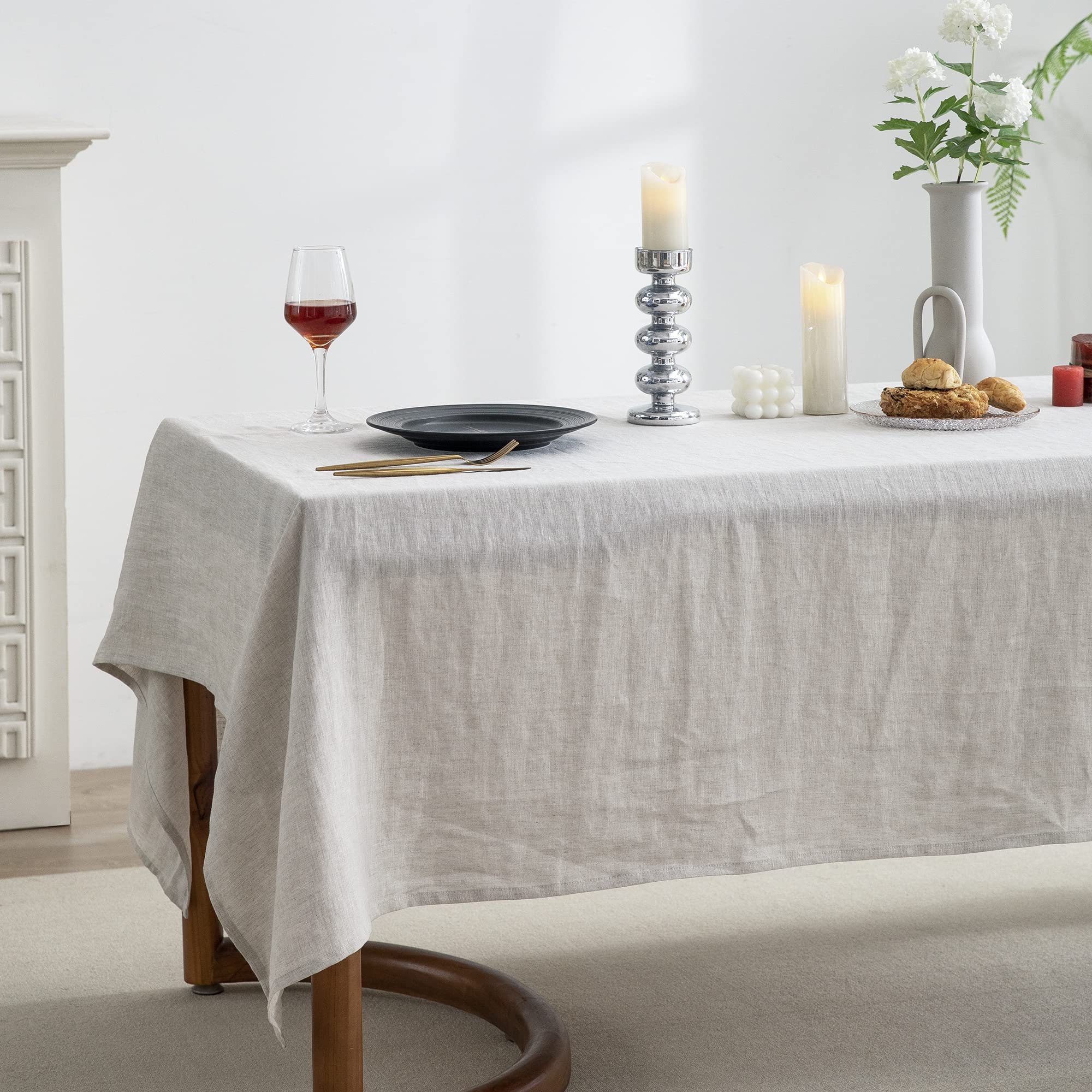 Everly nappe en contexte de restaurant prouvant résistance et style pro