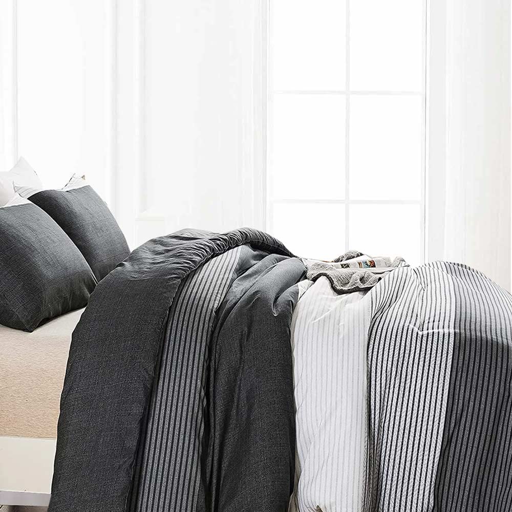Faincy gros plan texture microfibre brossée offrant douceur et confort durable