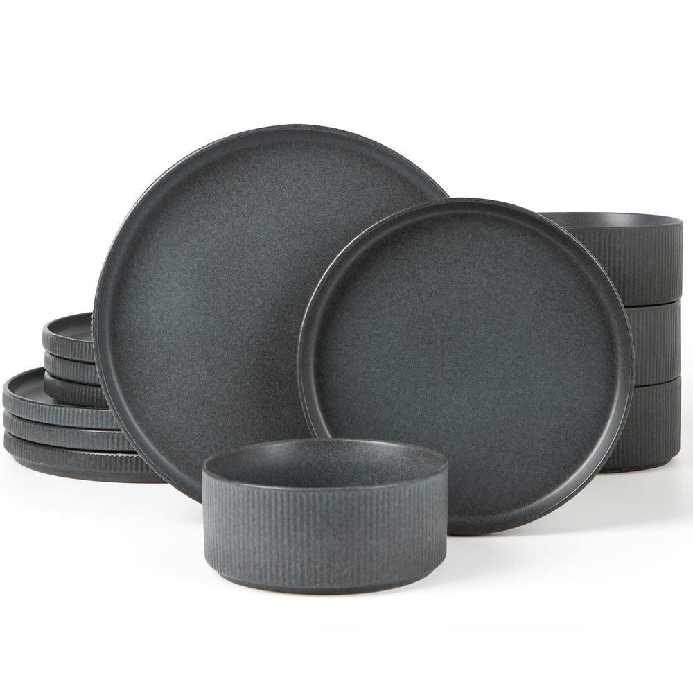 famiware assiette plate montrant la couleur unique et la durabilité