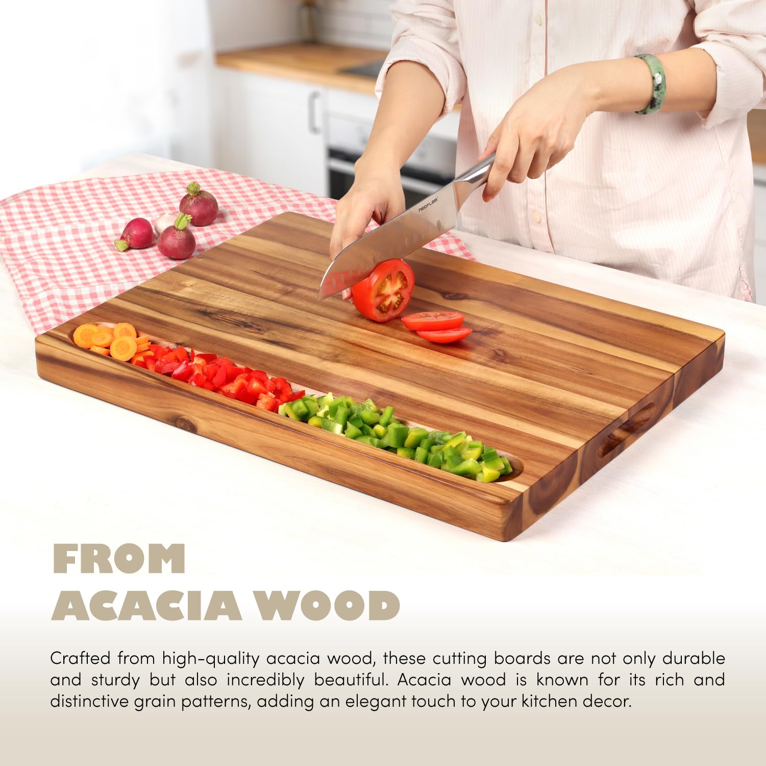FANICHI planche texture acacia gros plan montrant veinage naturel et durabilité