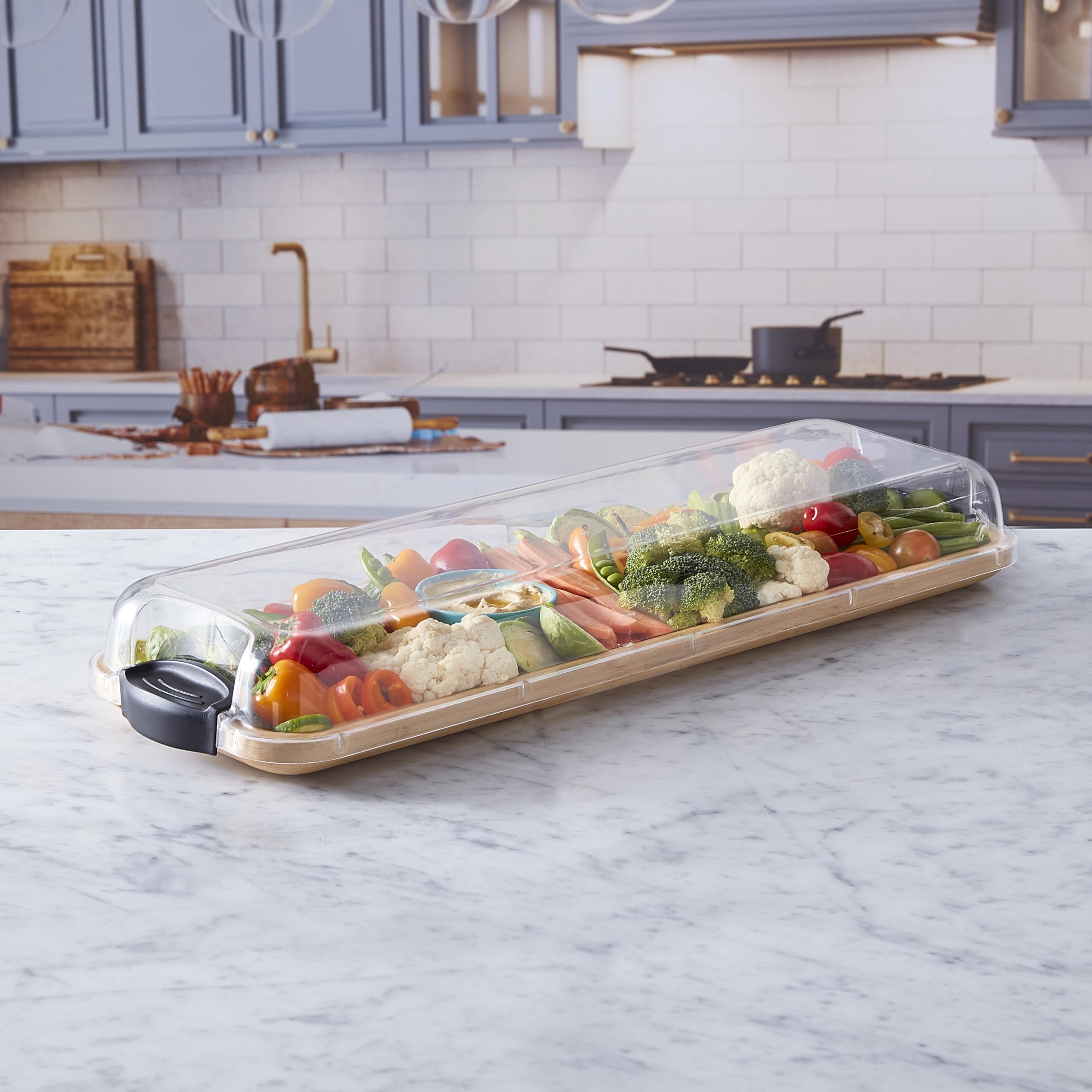 Farberware comparaison taille montrant dimensions 7x22 pouces pour service généreux
