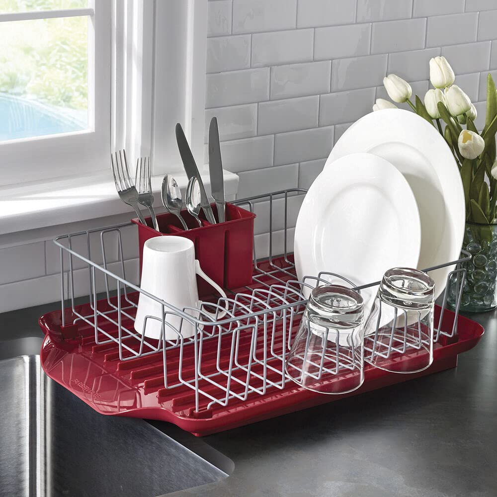 Farberware comparaison taille avec assiette montrant capacité réelle