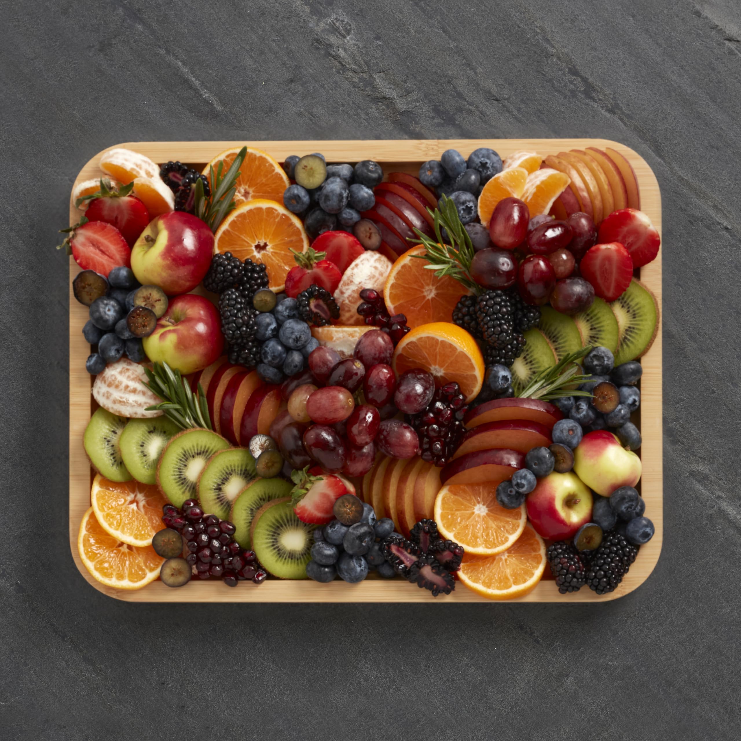 Farberware comparaison taille main démontrant dimensions portables pratiques