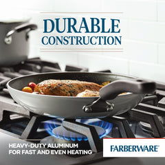 Farberware Cookstart poêle en usage pour saisir viande, cuisson homogène et résultat net