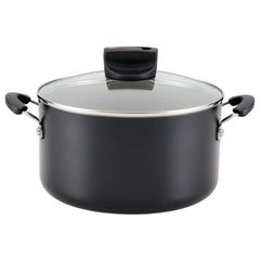 Farberware faitout face avant montrant design robuste et couvercle, idéal pour mijoter