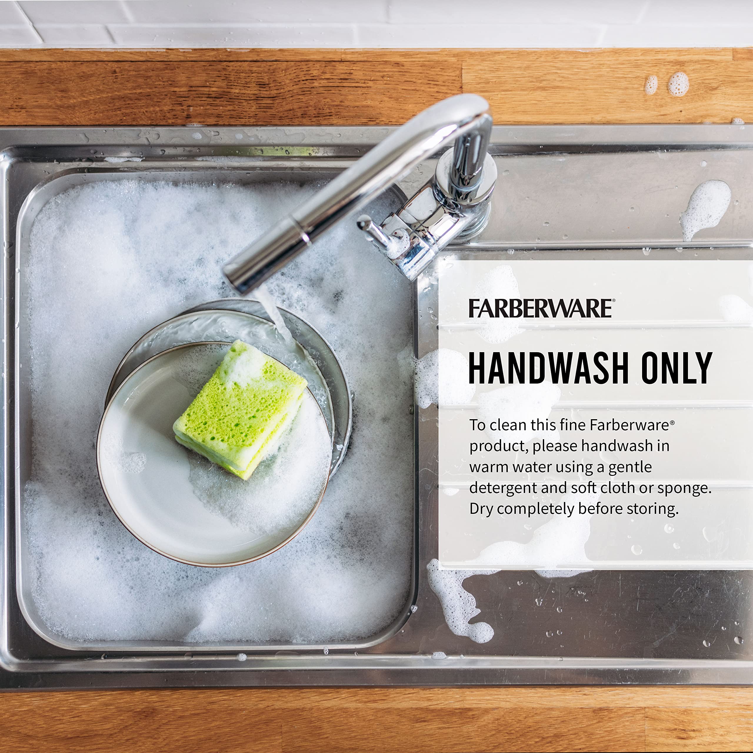 Farberware mise en scène cuisine moderne bloc noir pour esthétique soignée