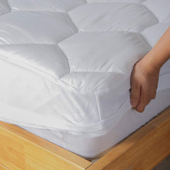 Favorland mise en place sur le lit montrant facilité d’installation et tenue nocturne