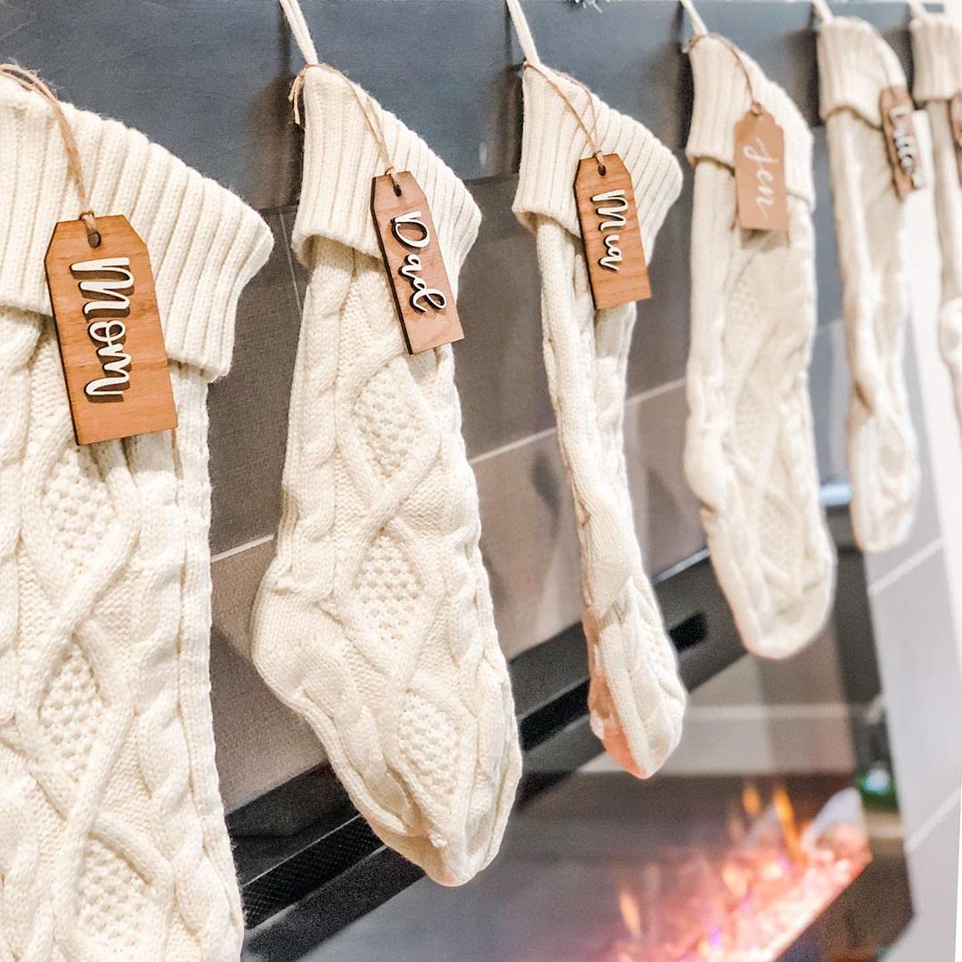 Fesciory chaussettes en usage bureau apportant décoration soignée