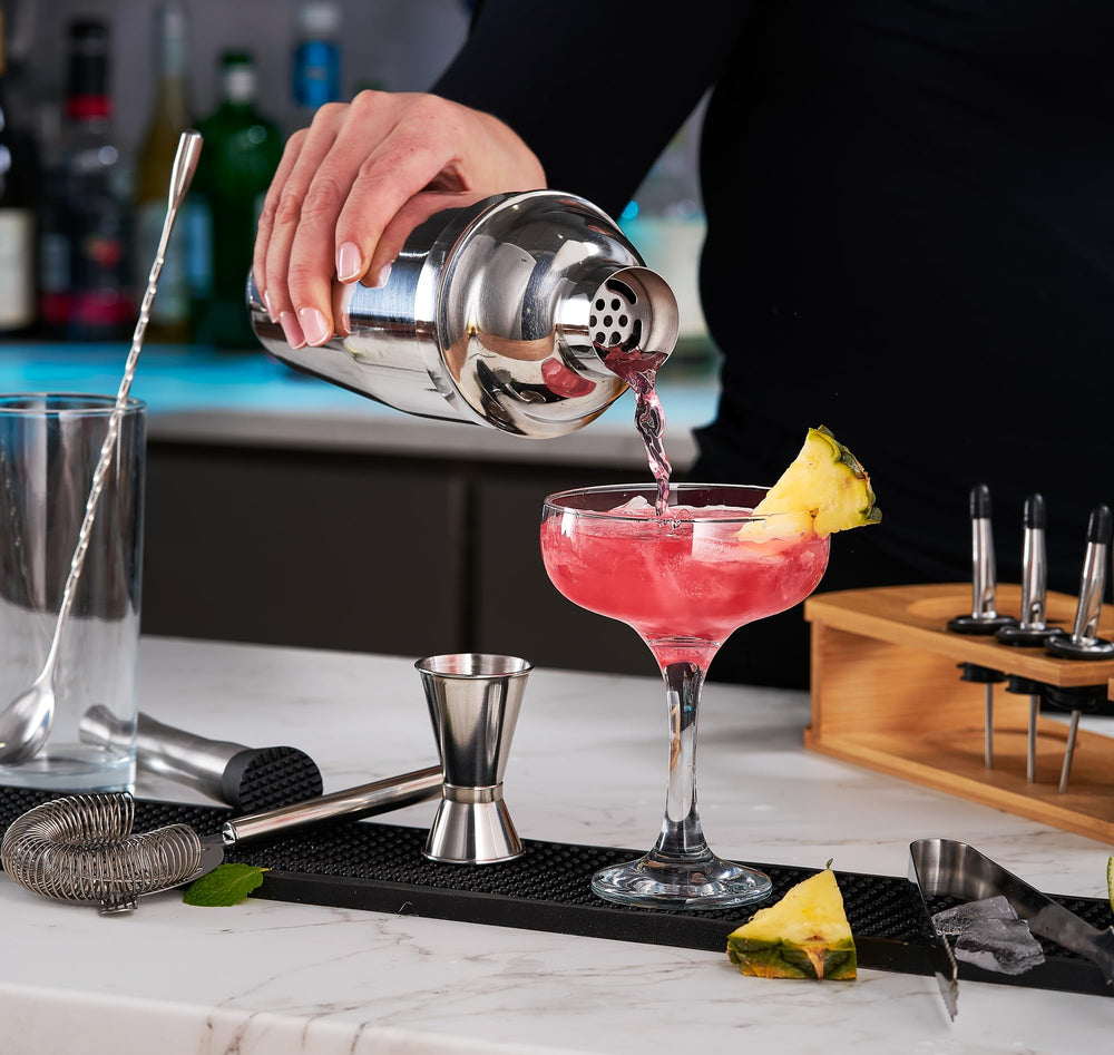 FineDine comparaison échelle avec main illustrant taille pratique des outils