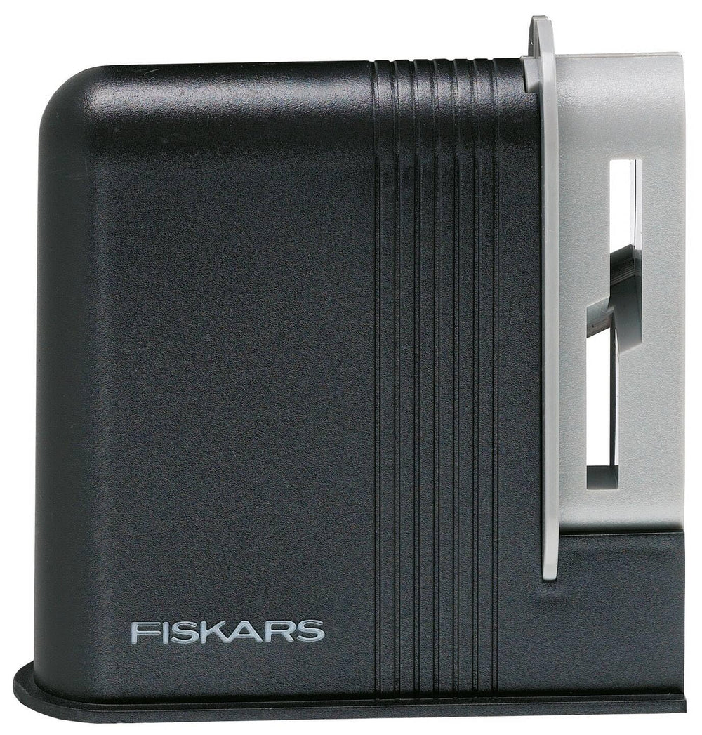 Fiskars vue avant de l'aiguiseur Clip-Sharp montrant design compact et prise sûre