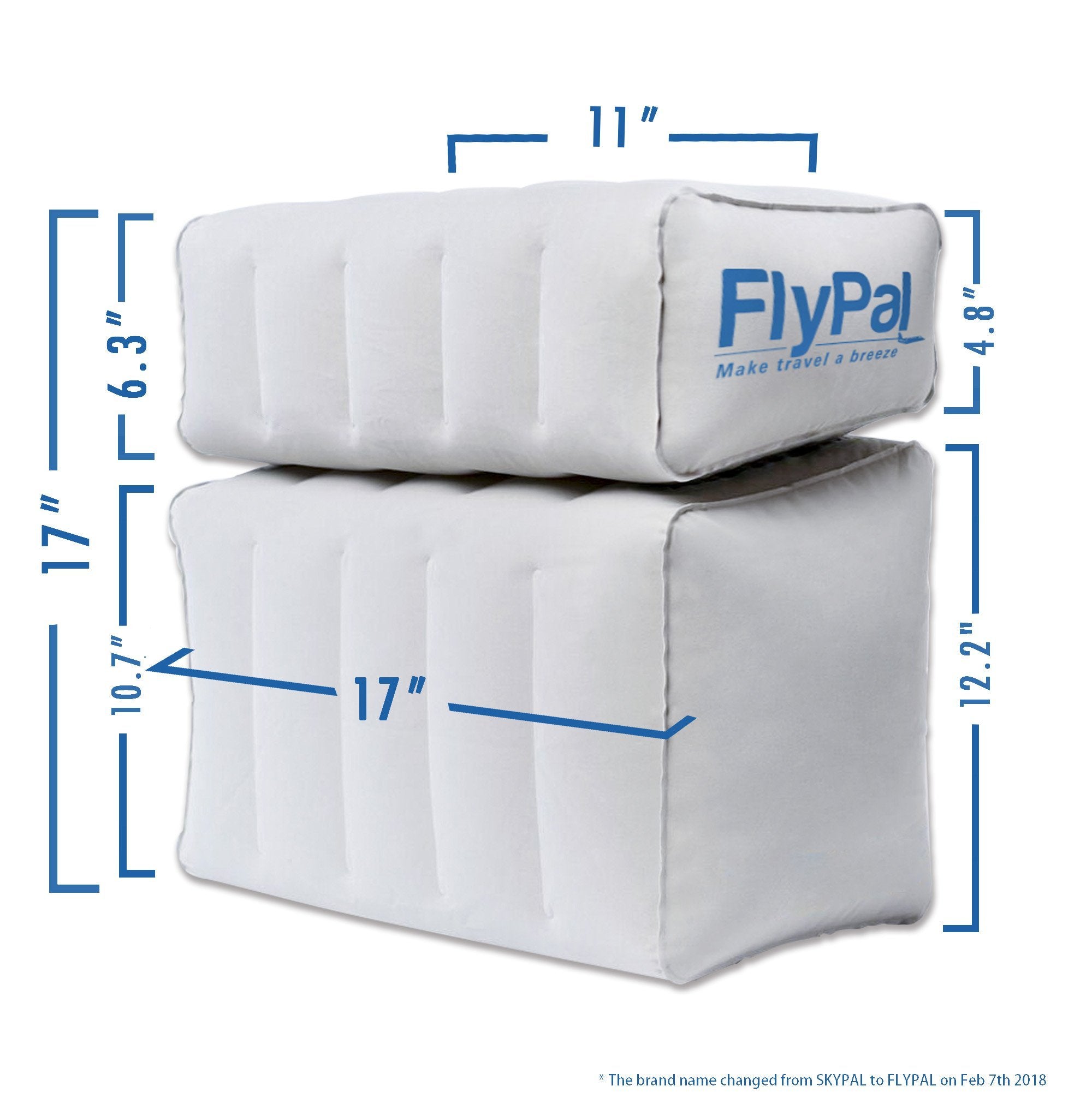 Deux coussins Flypal empilés créant une plateforme plus haute pour enfants
