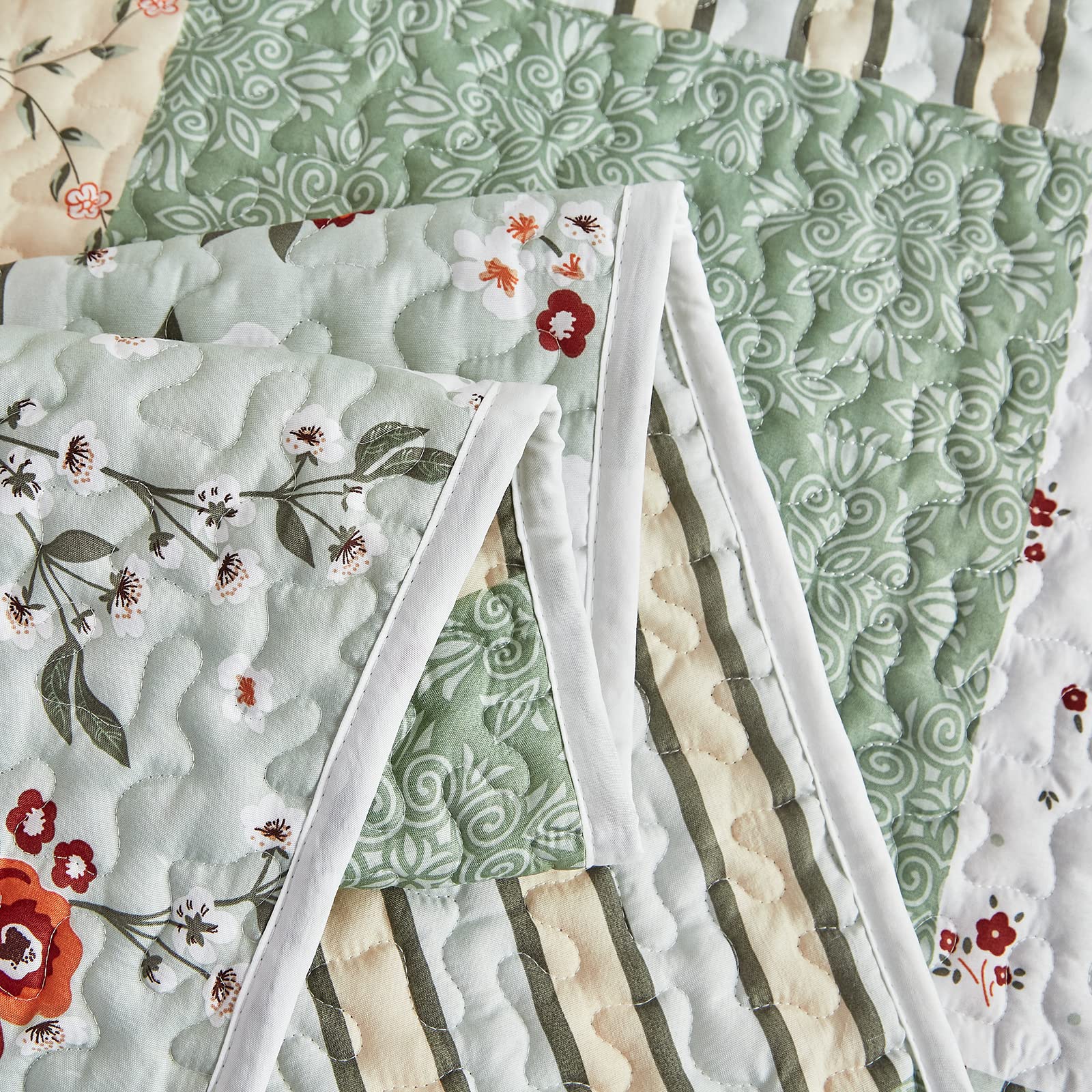 Flysheep mise en scène chambre illustrant style chaleureux et coordonné