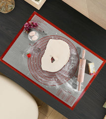 Folksy Super Kitchen gros plan texture en silicone offrant prise stable et nettoyage facile