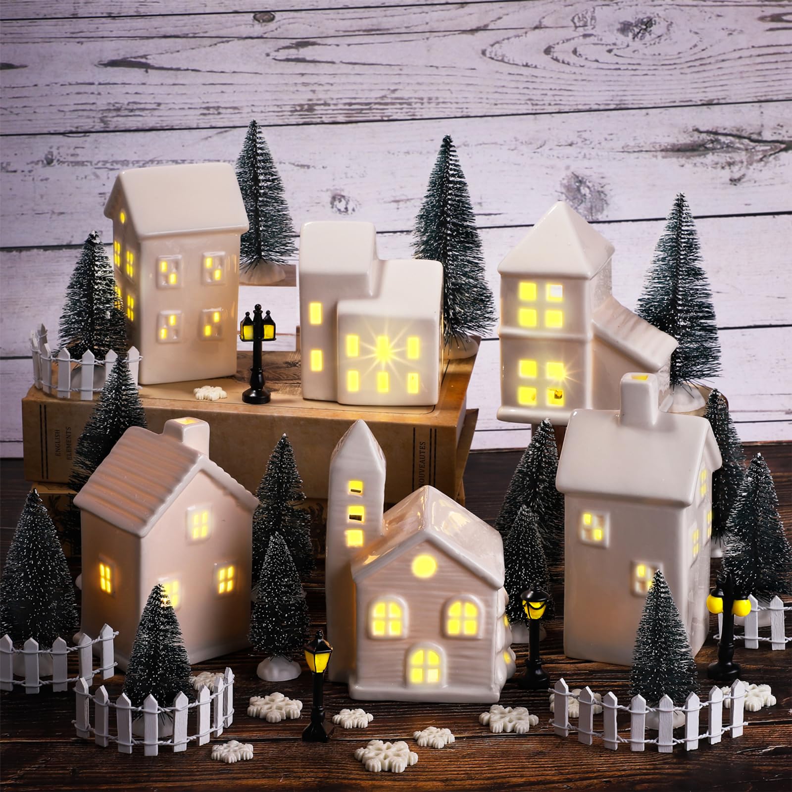 Fovths arbres miniatures groupés ajoutant relief et profondeur à la scène