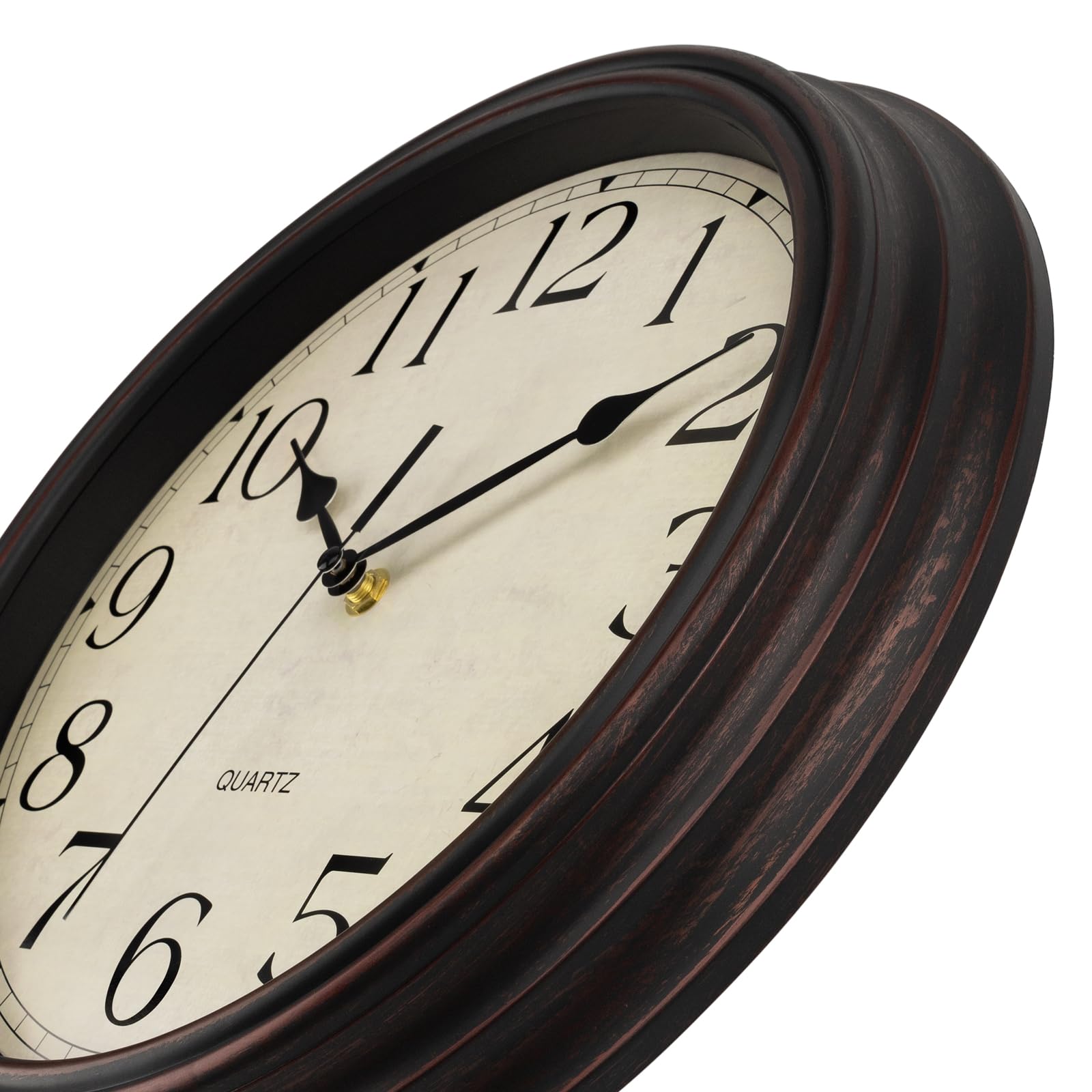 Foxtop horloge posée dans salon apporte style et calme