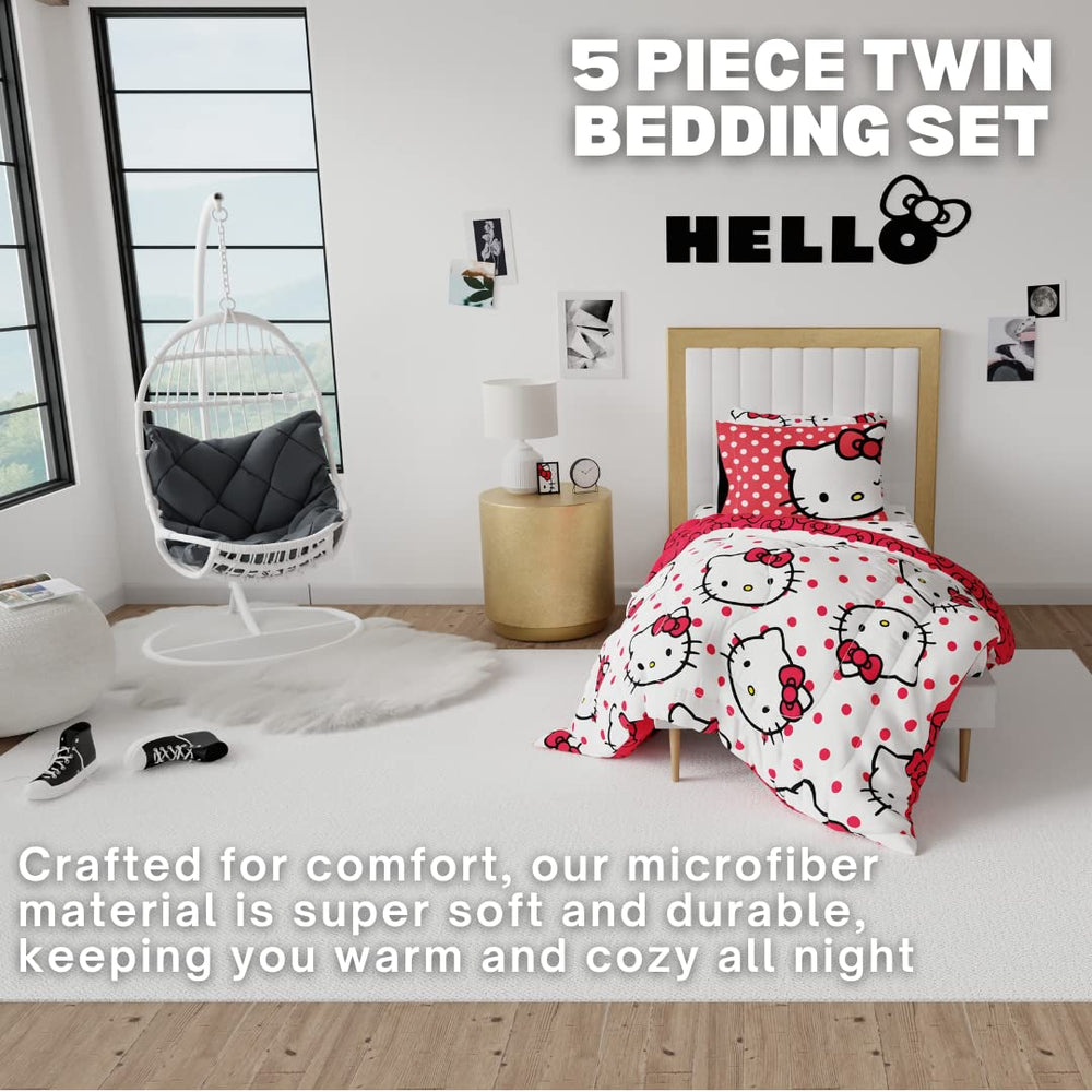 Franco Hello Kitty gros plan sur la texture microfibre pour un toucher doux