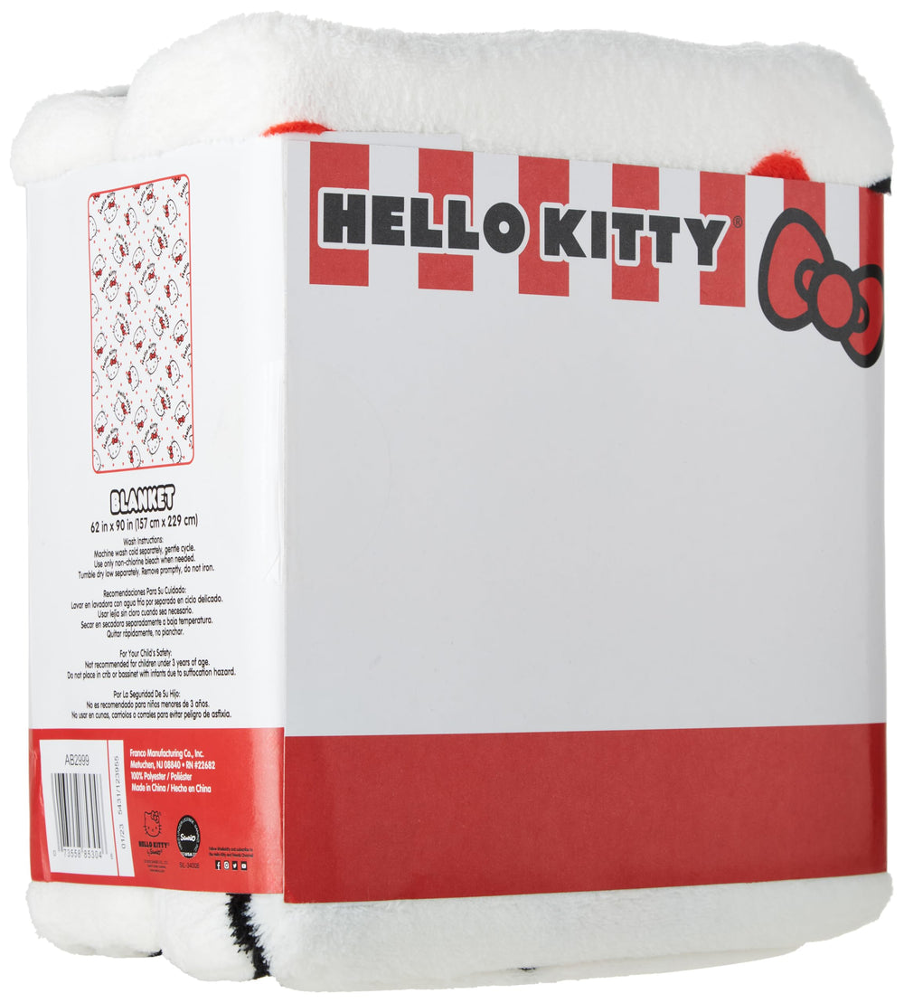 Franco couverture Hello Kitty utilisée sur canapé pour moments cocooning
