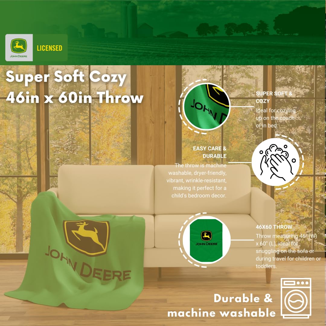 Franco John Deere gros plan sur le tissu silk-touch pour démontrer douceur