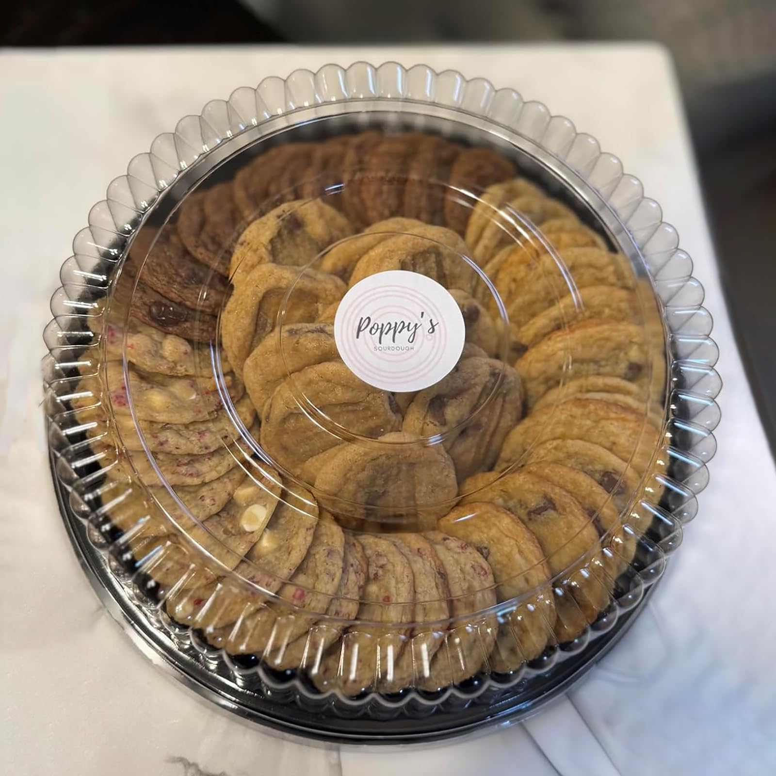Frcctre plateau utilisé en vitrine de boulangerie pour pâtisseries prêtes à vendre