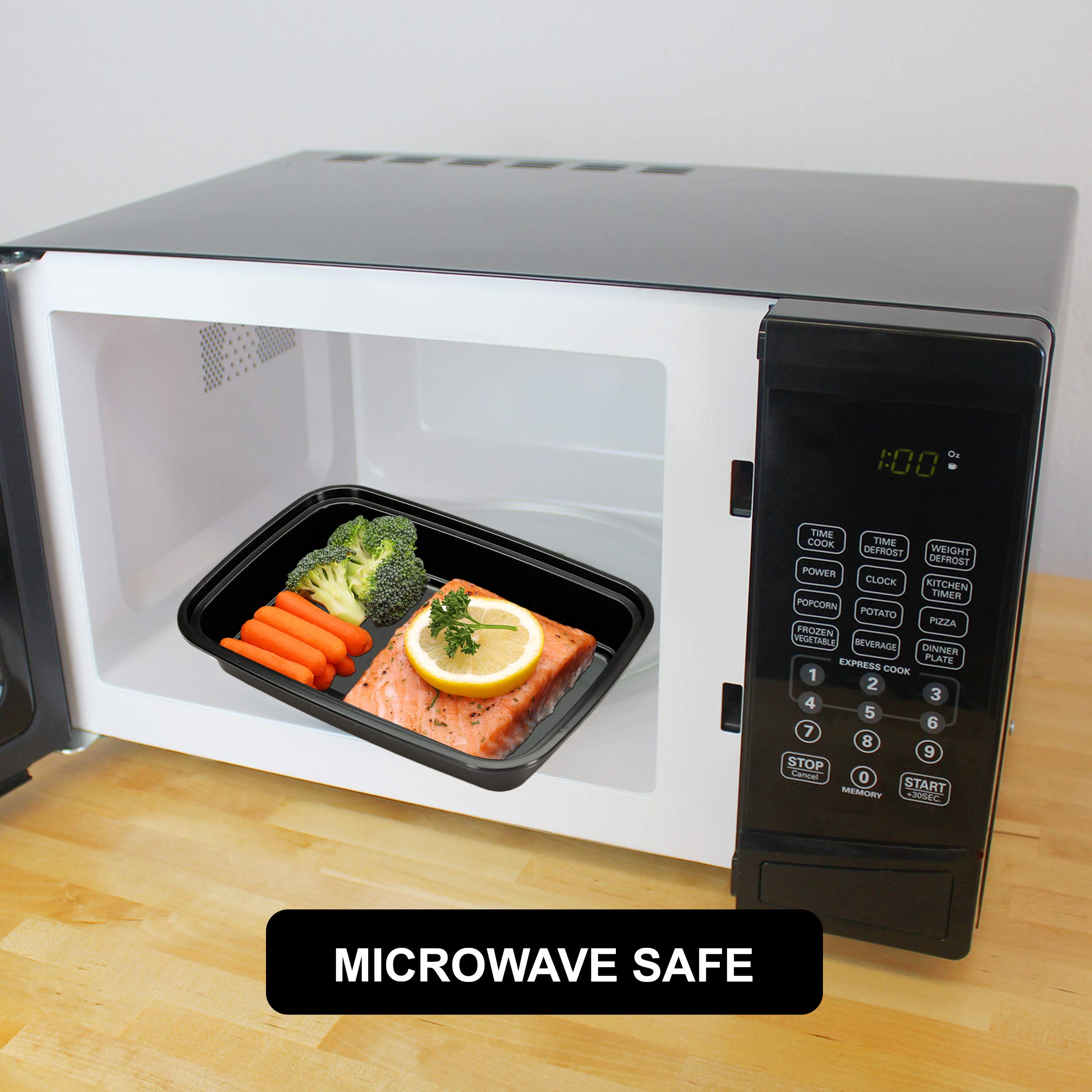 Freshware boîte à côté d’une main pour montrer la taille et la contenance