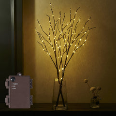 Fudios branches en vase scène décorative pour ambiance chaleureuse