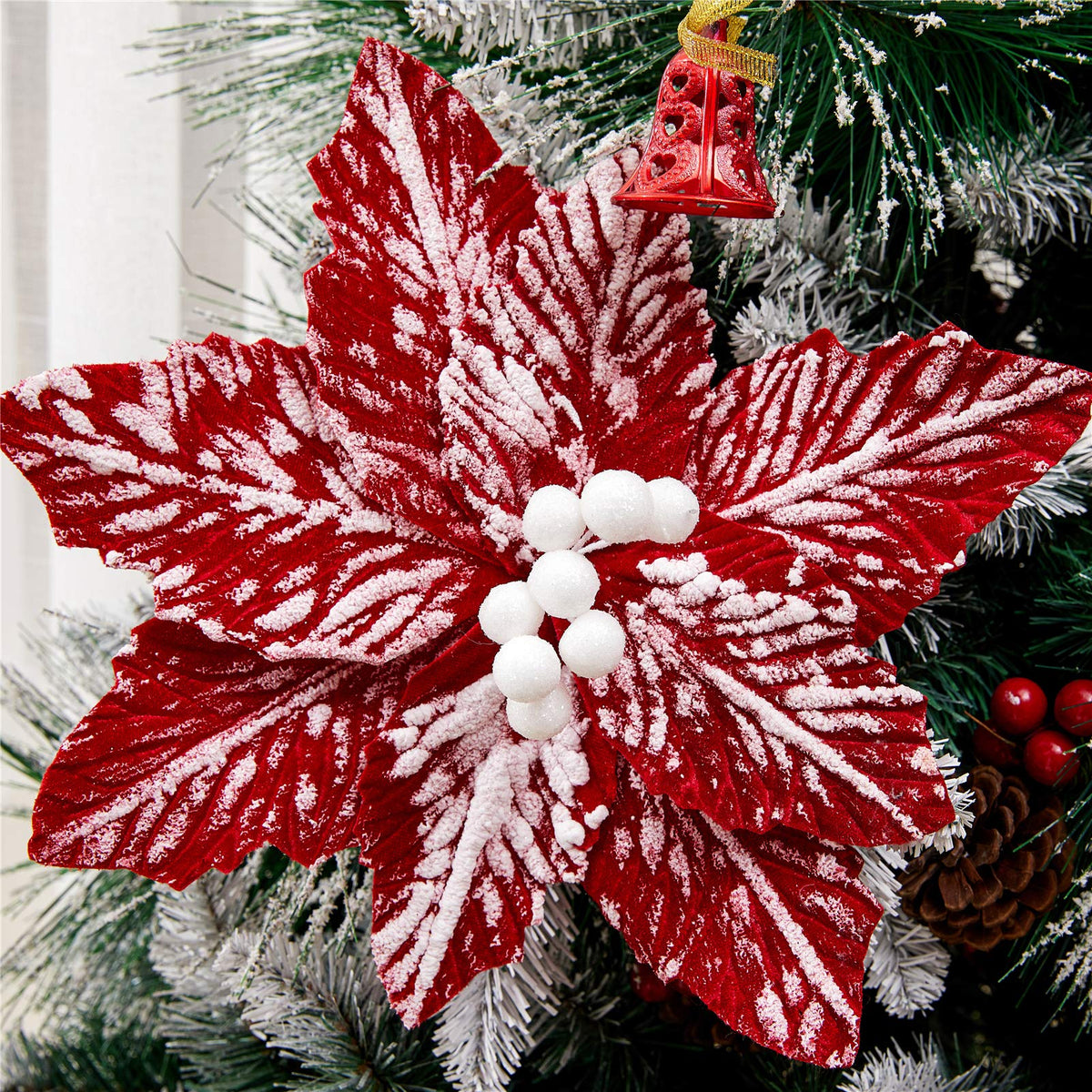 FuleHouzz vue avant du lot de 10 poinsettias prêt à décorer, gain de temps