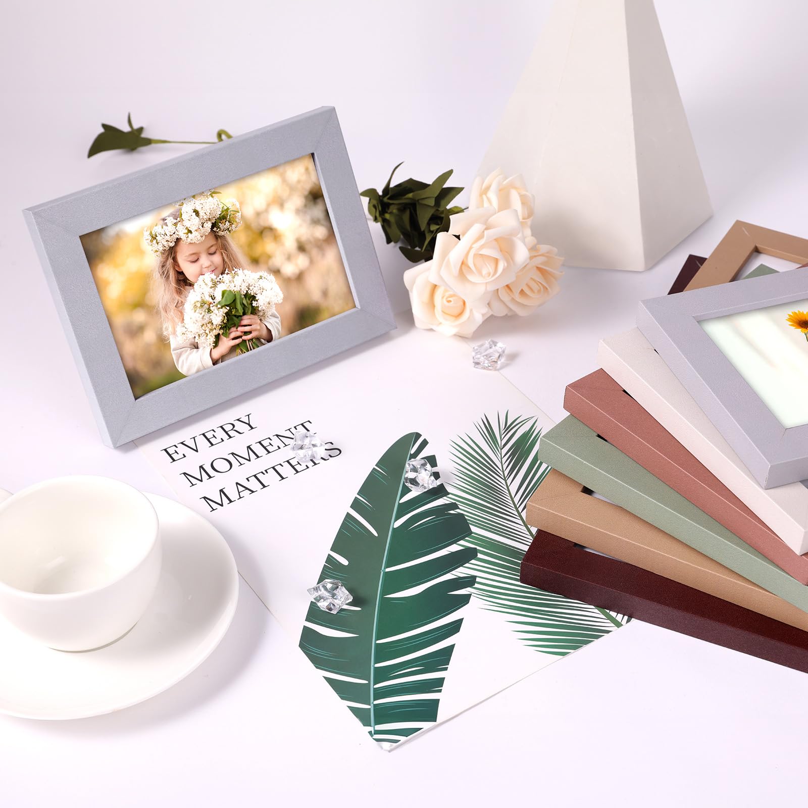 Funtopia cadre posé sur table décorant un bureau avec style pratique