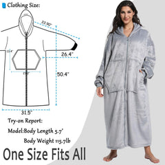 FUSSEDA personne assise sur canapé utilisant le hoodie pour confort