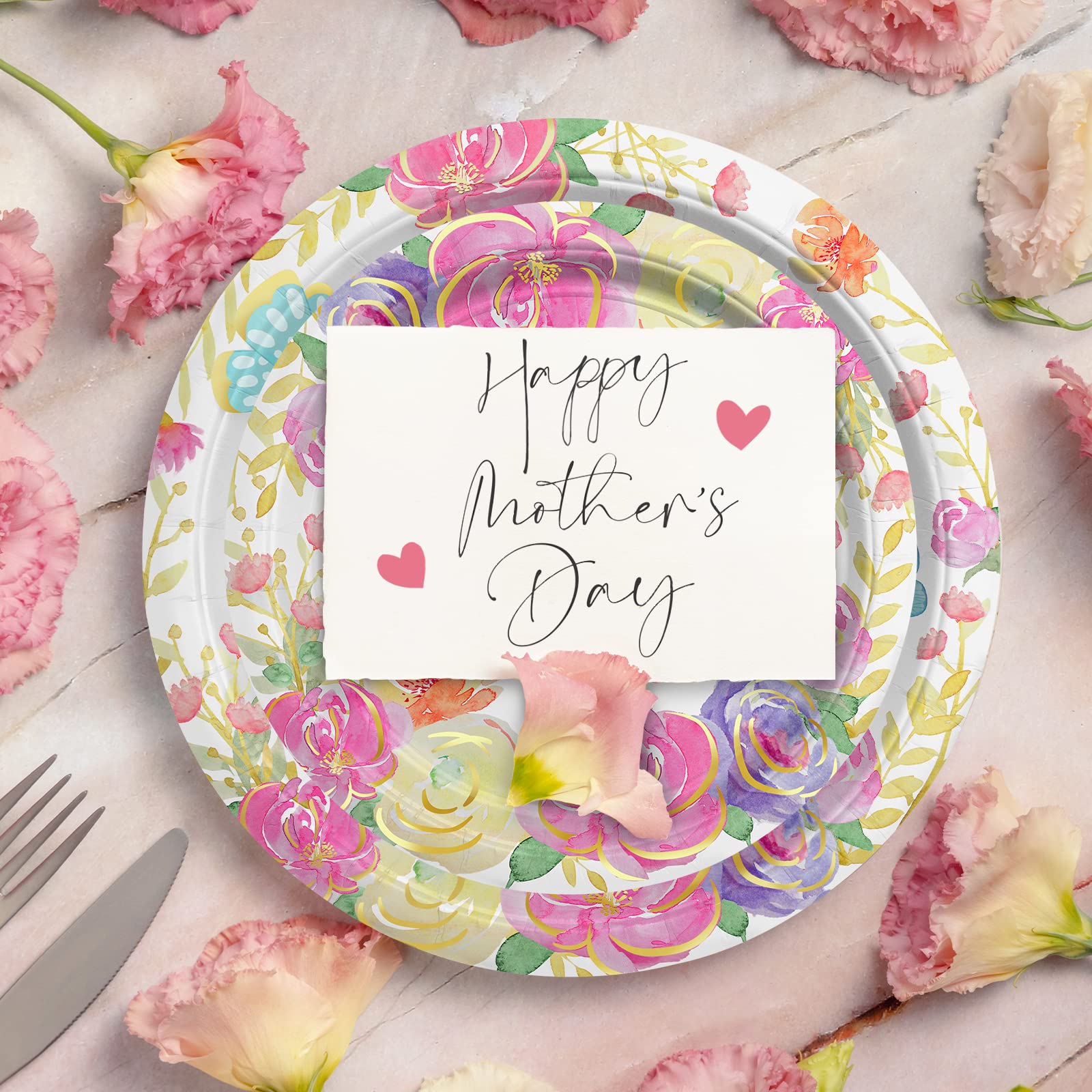 Gatherfun gros plan du texte doré «Love you Mom», effet festif raffiné