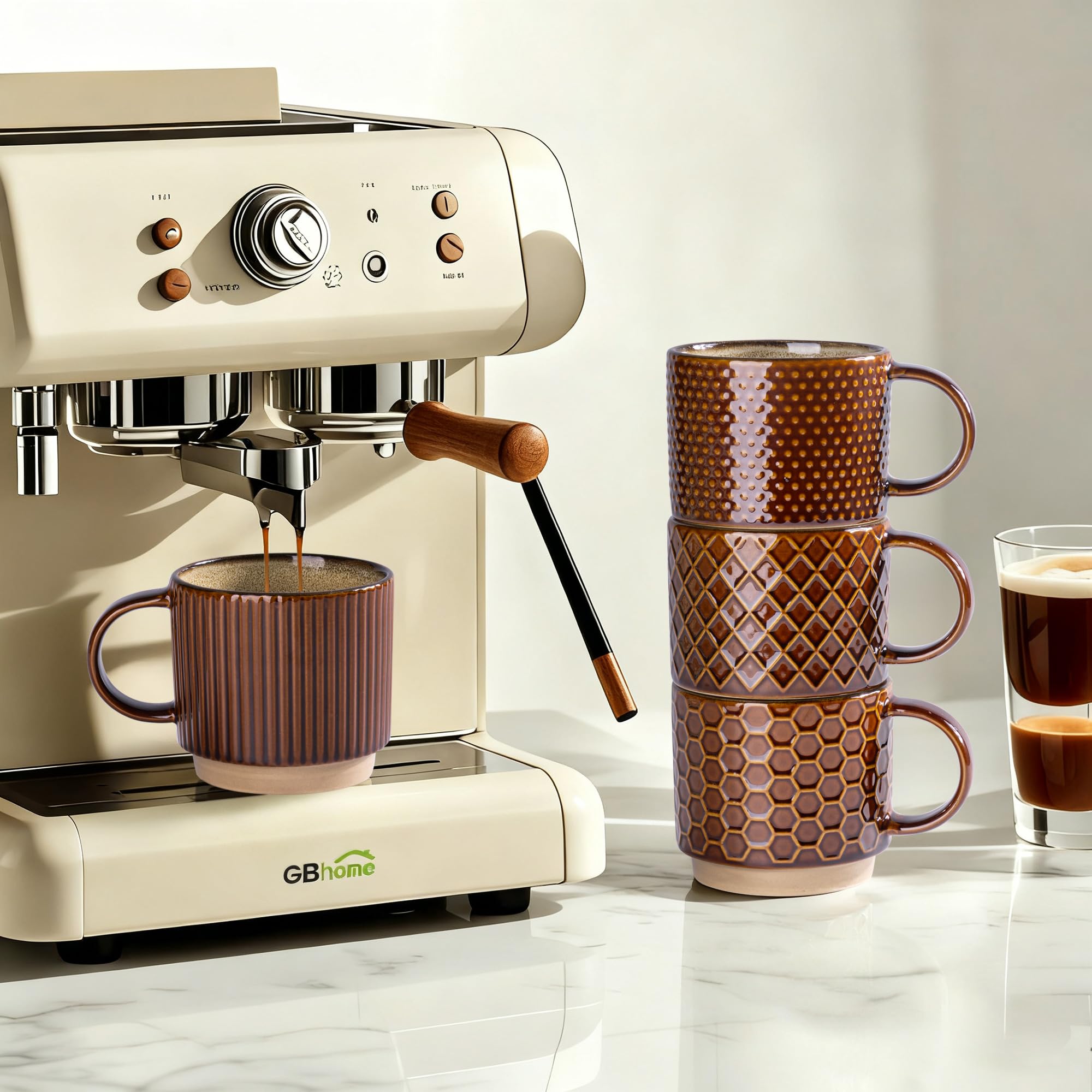GBhome tasse tenue en main illustrant ergonomie et contenance 12 oz