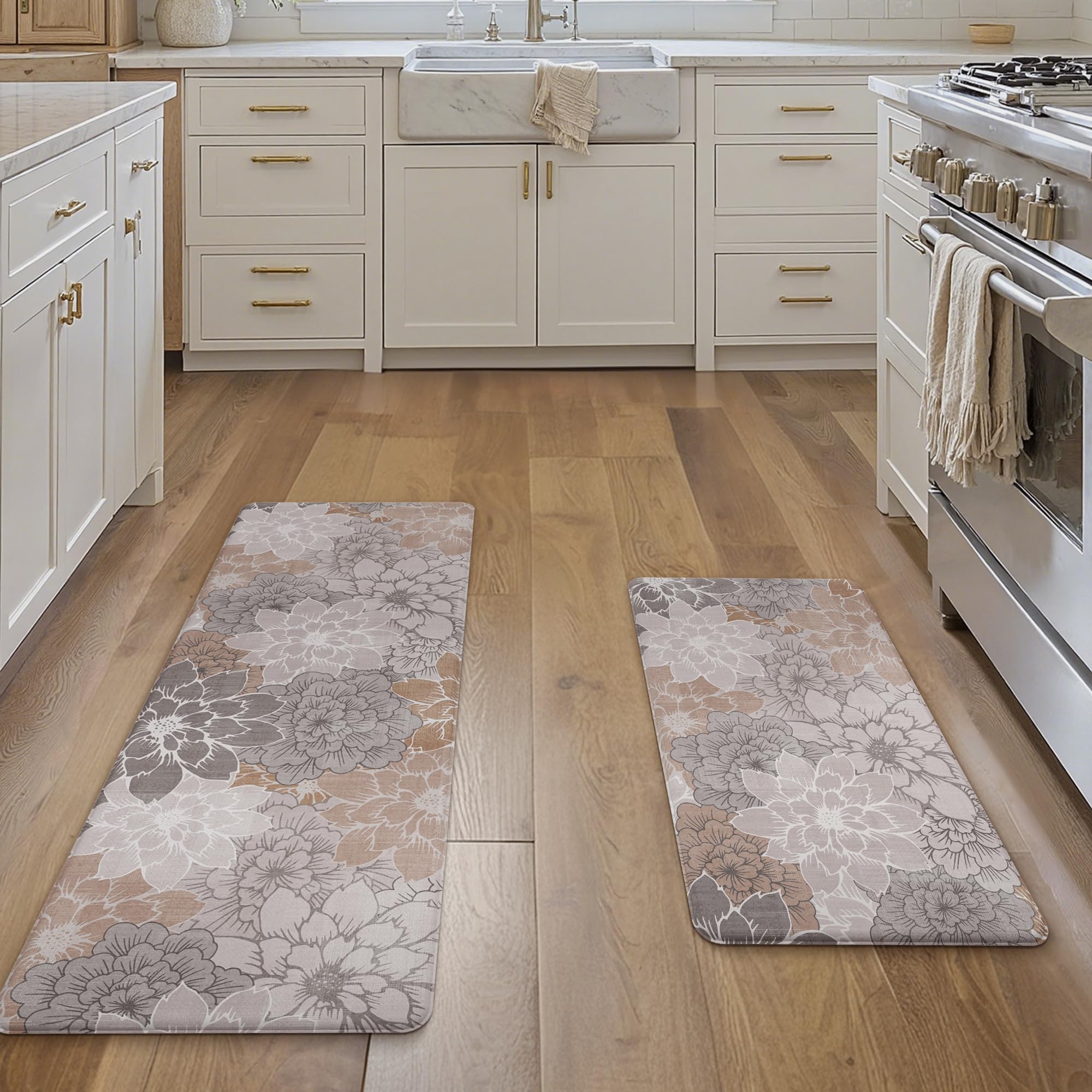 GENIMO tapis à côté d'une chaise pour évaluer taille et échelle