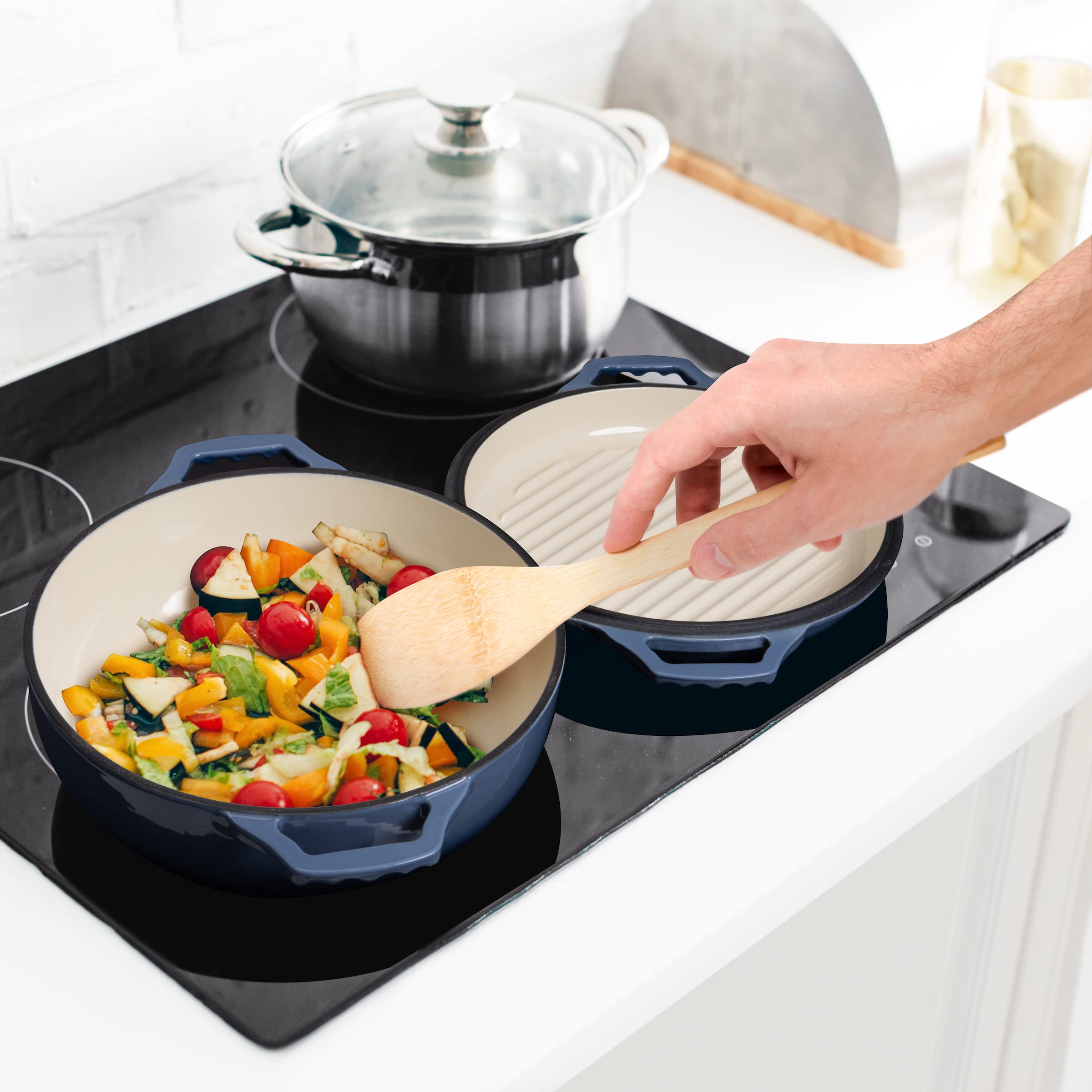 Gennua Kitchen braisière en scène de table pratique et esthétique