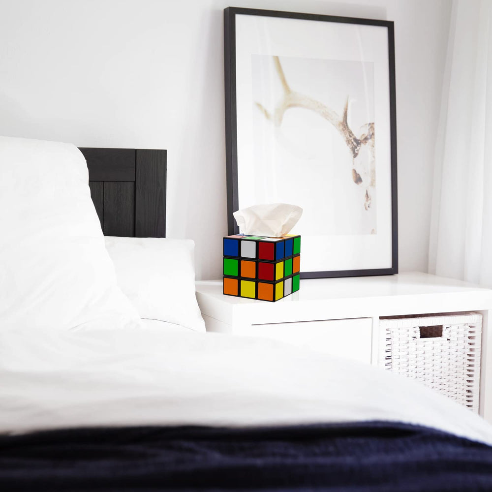 getDigital gros plan des couleurs fidèles du cube pour un rendu nostalgique