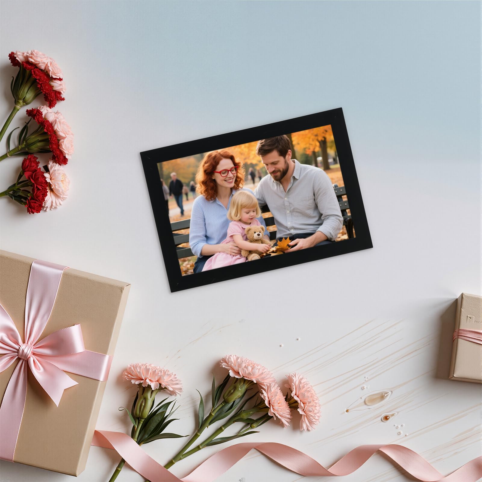 giftgarden cadre 5x7 posé sur table affichant photo familiale