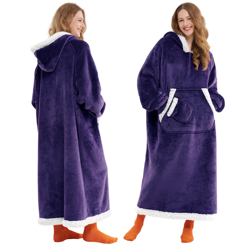 Giggling Getup vue avant du sweat à capuche violet montrant confort et coupe ample
