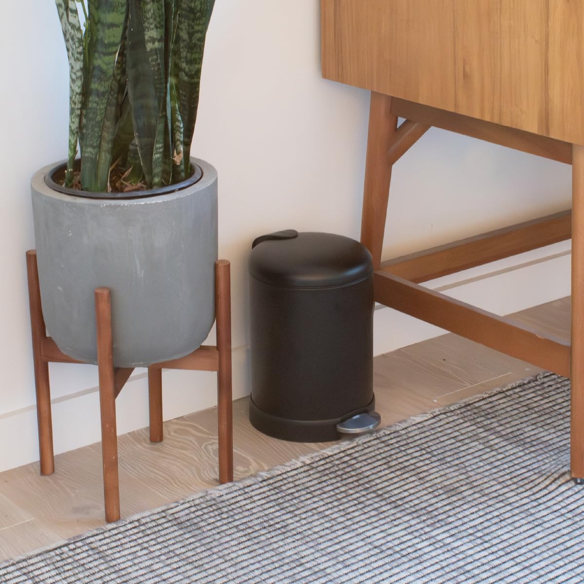 Glad en environnement salle de bain intégrée discrètement dans petite pièce