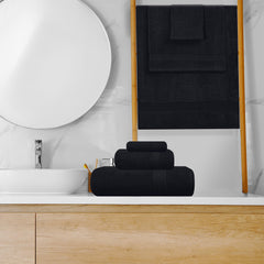 GLAMBURG comparaison de taille montrant serviette bain et main pour référence