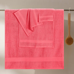 GLAMBURG serviette de bain ouverte montrant taille généreuse et absorption