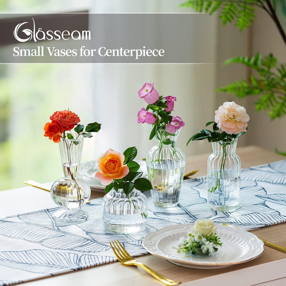 Glasseam ensemble des quatre vases créant une composition harmonieuse