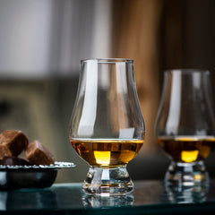 GLENCAIRN gros plan sur le bec du verre, concentre les arômes