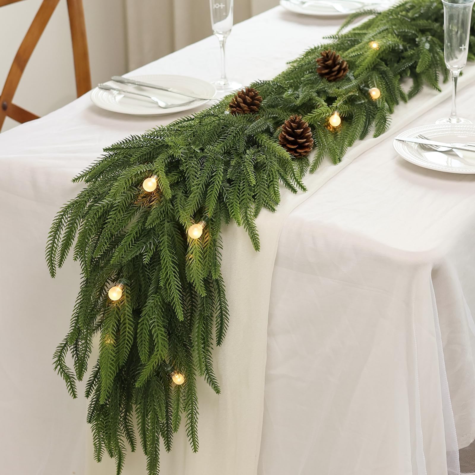 GLIDLION guirlande posée sur manteau pour ambiance festive immédiate