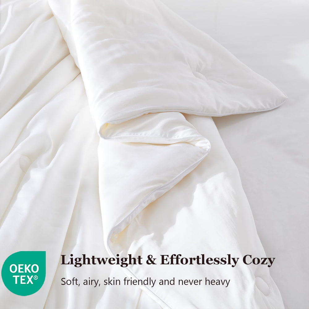 Globon couette sur lit king size pour démontrer couverture généreuse
