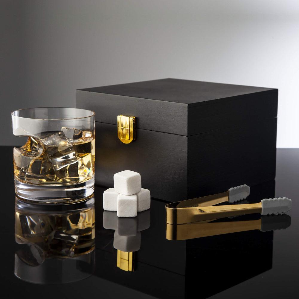 Godinger verre en situation avec cigare montrant confort d’usage et style