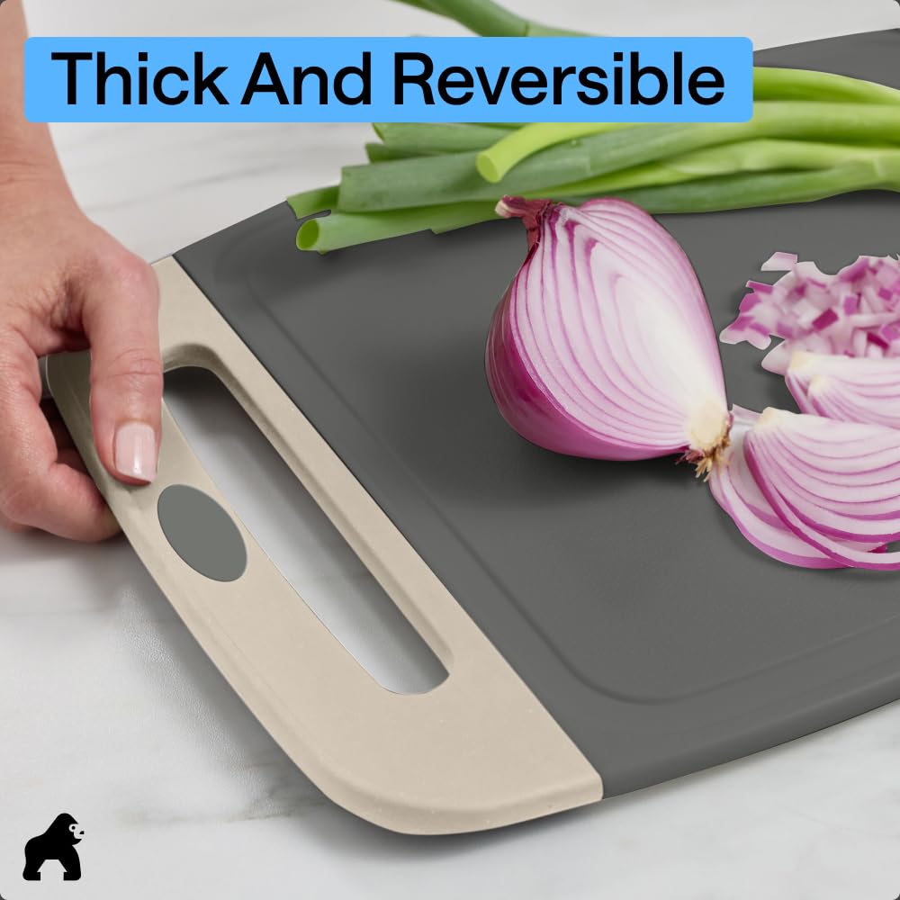 GORILLA GRIP planche utilisée comme plateau de charcuterie pour présentation élégante