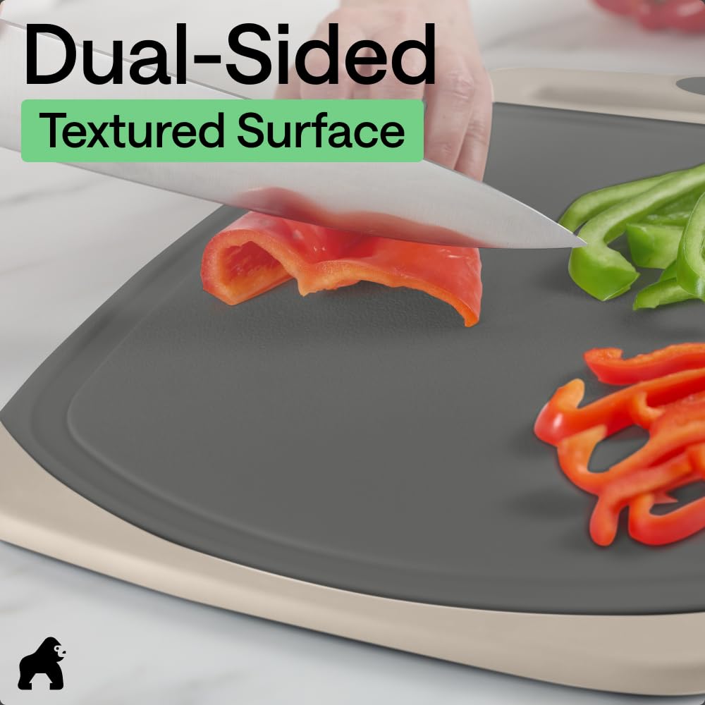 GORILLA GRIP planche en usage découpe légumes pour préparation rapide