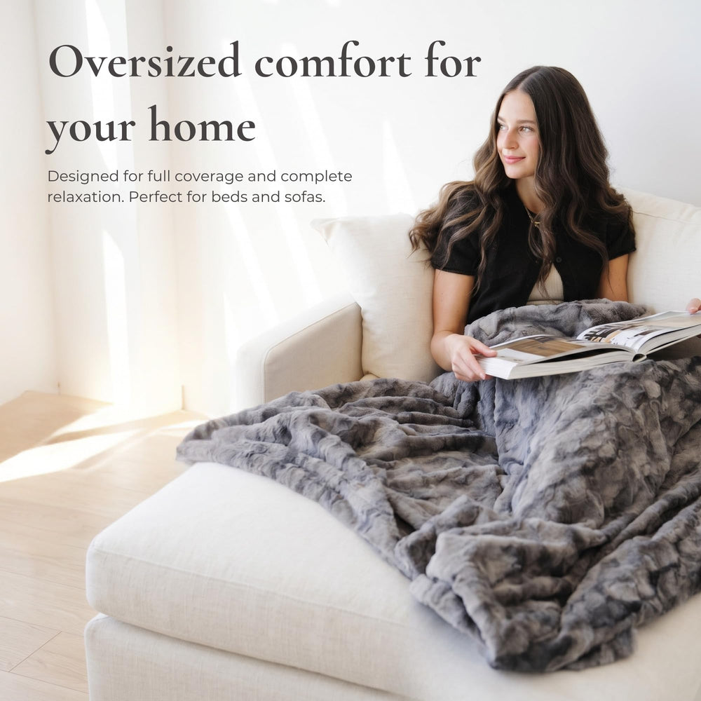 GRACED SOFT LUXURIES plaid étalé sur lit offre finition élégante