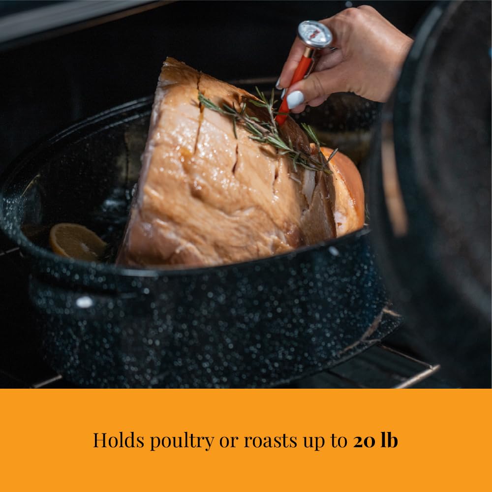 Granite Ware rôtissoire avec poulet entier montrant échelle de taille utile