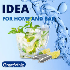Cartouche GreatWhip insérée dans siphon en usage pour gazéifier boissons rapidement