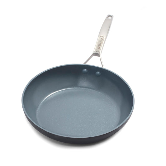 GreenPan Paris Pro vue de face montrant la surface antiadhésive et finition robuste