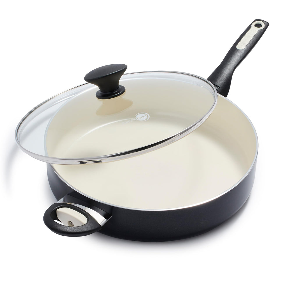 GreenPan vue de face montrant la sauteuse colorée et sa capacité 5QT